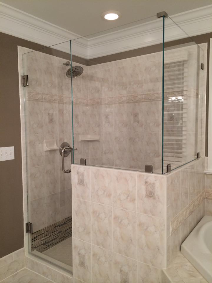 90+degree+shower+with+upgraded+glass+clamps+and+low+iron+glass